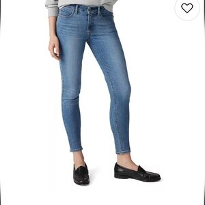 Levi's Classic 711 Skinny Mid Rise 29 x 29* Eternal Indigo Mid Blue Jeans